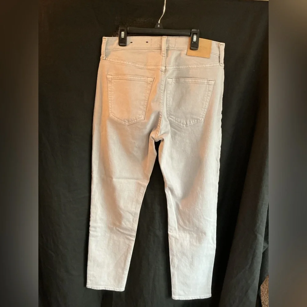 Hollister Men's Skinny Jeans in Light Gray Wash